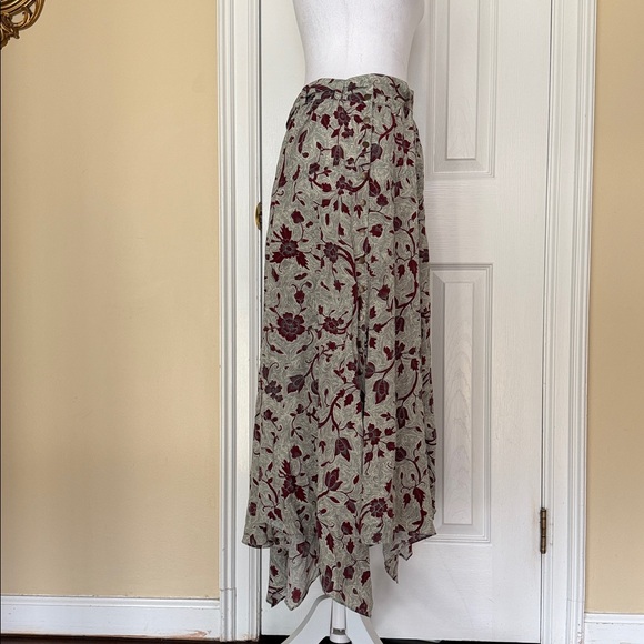 Ulla Johnson Ariana Floral Print Handkerchief Hem Silk Skirt Side Slit Snaps 8 - Picture 6 of 15